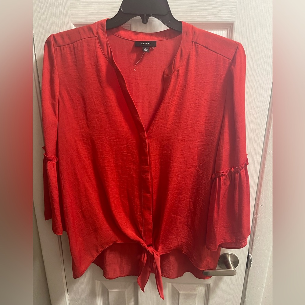 NWOT Alfani Red Tie Front Flounce Sleeve top Sz L